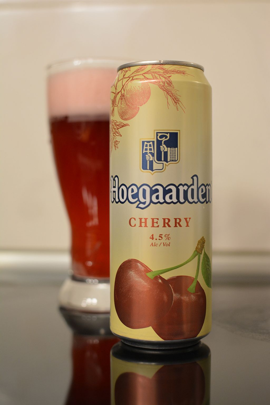 Пиво Hoegaarden Cherry - Пивная бутылка.